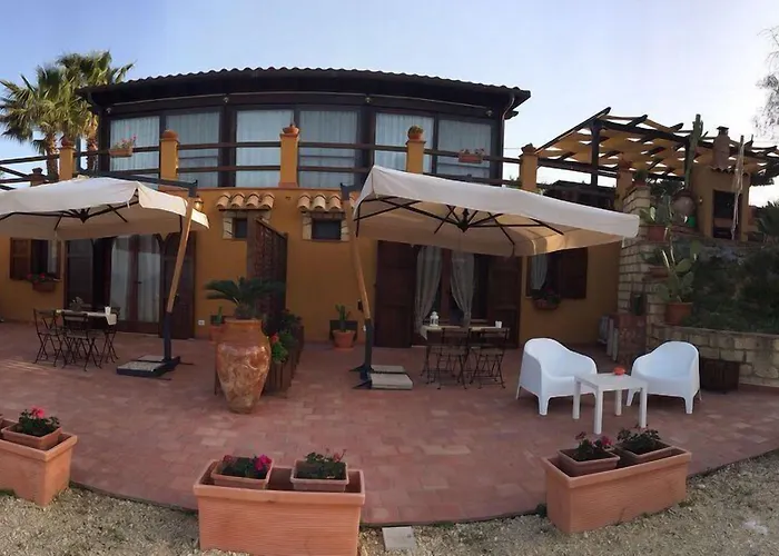 Alojamento de Acomodação e Pequeno-almoço La Torre 4*