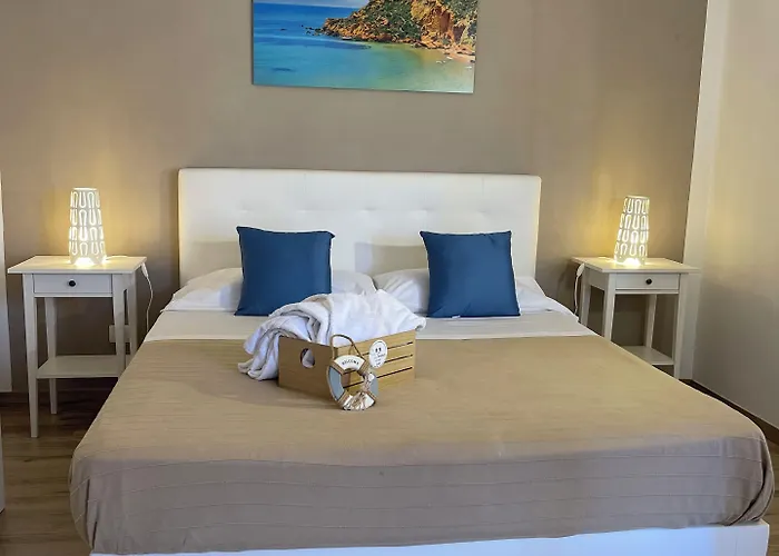 Alojamento de Acomodação e Pequeno-almoço La Torre 4*