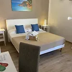 La Torre 住宿加早餐酒店 4*