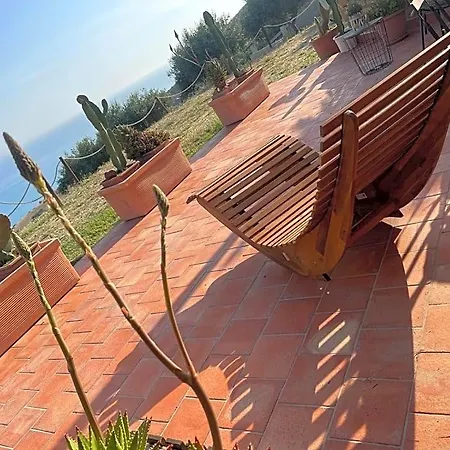 La Torre לינה וארוחת בוקר ריאלמונטה